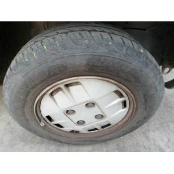 peugeot 205 berlina del año 1986