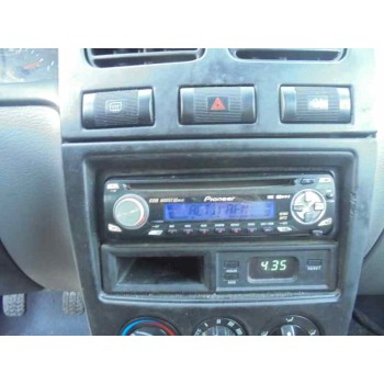 kia rio del año 2001