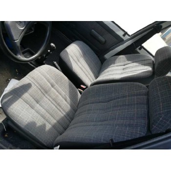 peugeot 205 berlina del año 1986