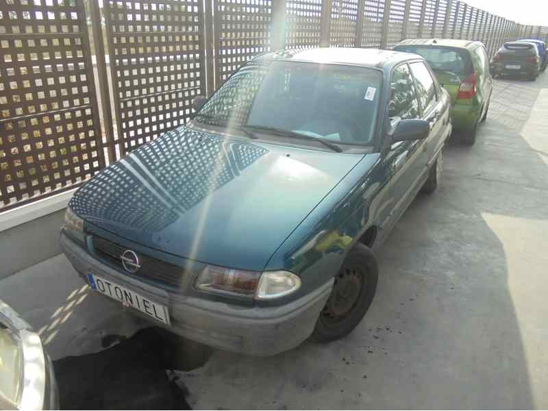 OPEL ASTRA F BERLINA