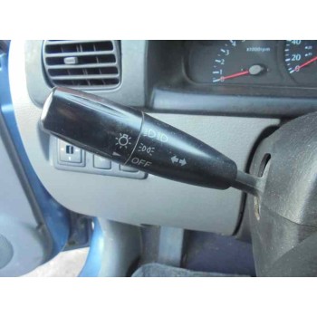 kia rio del año 2001