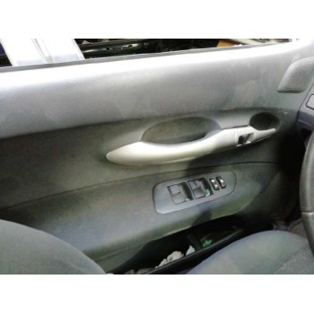 toyota auris del año 2007