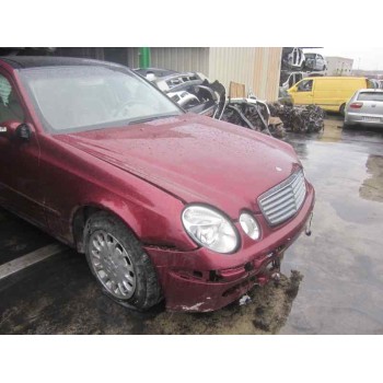 mercedes-benz clase e (w211) berlina del año 2004
