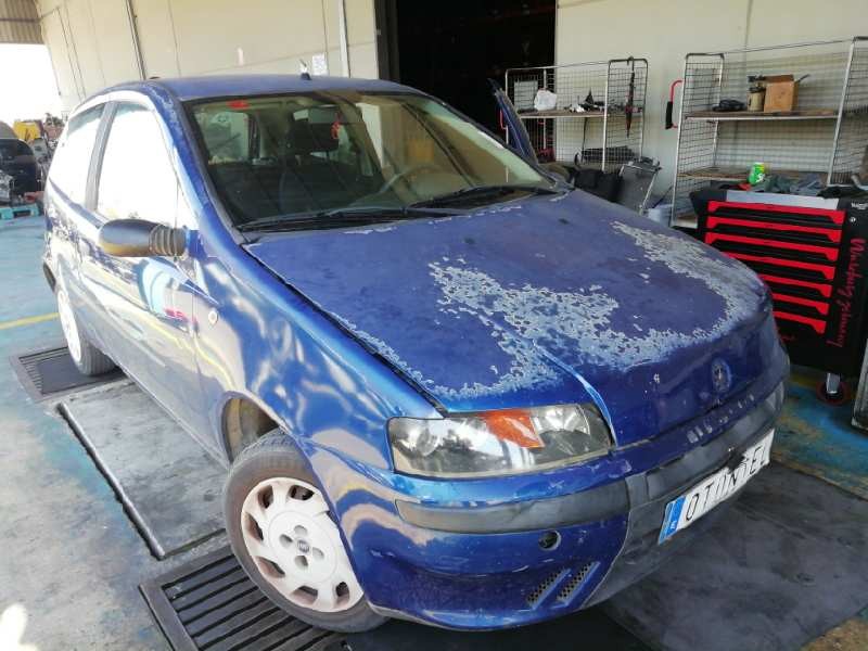fiat punto berlina (188) del año 2000