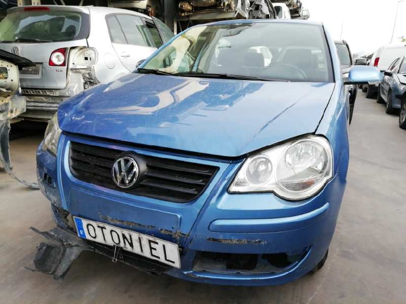 VOLKSWAGEN POLO (9N3)