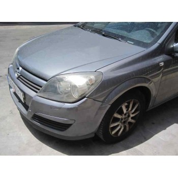opel astra h berlina del año 2004