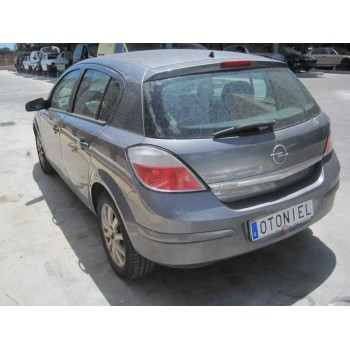 opel astra h berlina del año 2004