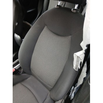 ASIENTO DELANTERO IZQUIERDO 