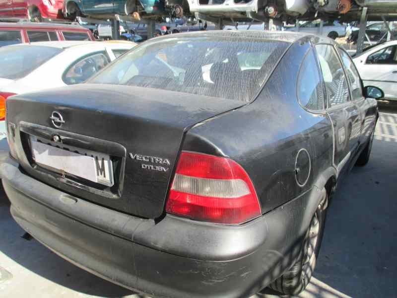 opel vectra b berlina del año 1998