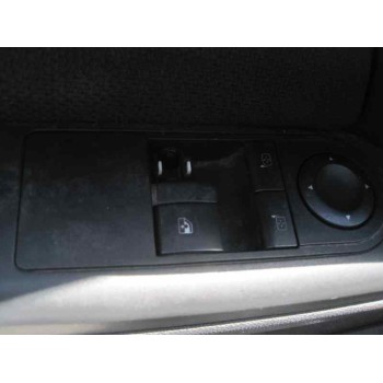 opel astra h berlina del año 2004