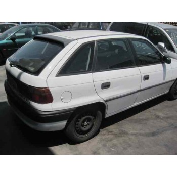 opel astra f berlina del año 1996