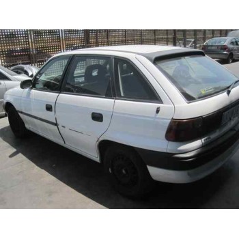 opel astra f berlina del año 1996