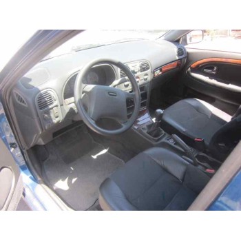 volvo s40 berlina del año 1995