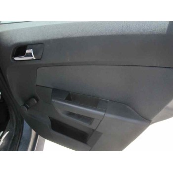 opel astra h berlina del año 2004