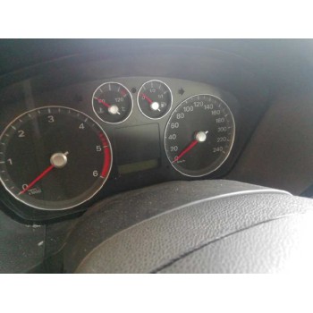 ford focus berlina (cap) del año 2005