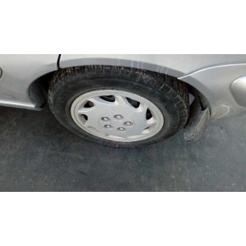 citroën xsara berlina del año 2000