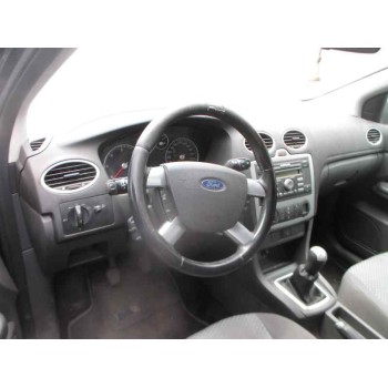 ford focus berlina (cap) del año 2005