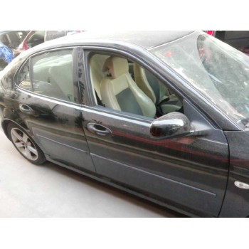 saab 9-3 berlina del año 2004