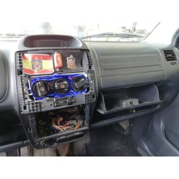 opel agila del año 2003