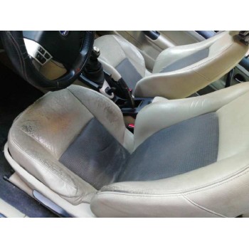 saab 9-3 berlina del año 2004