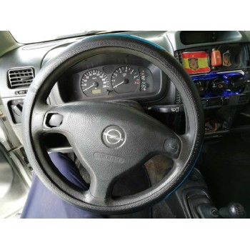 opel agila del año 2003