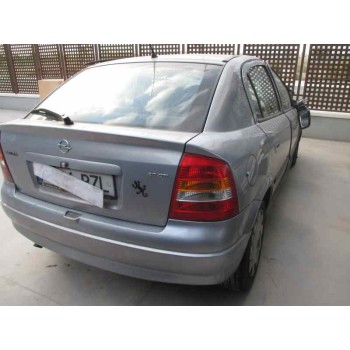 opel astra g berlina del año 2002