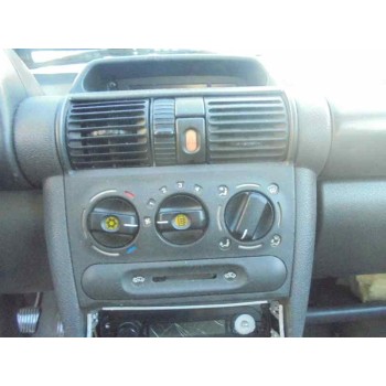 opel corsa b del año 1996