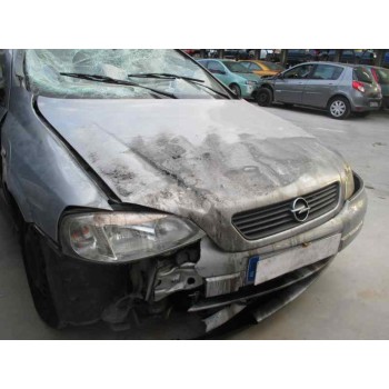 opel astra g berlina del año 2002