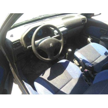 peugeot 106 (s2) del año 2000