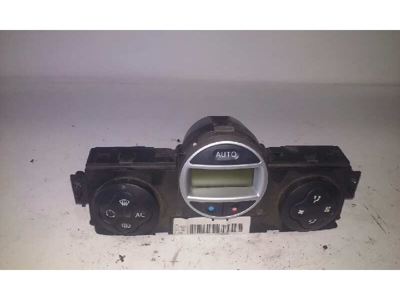 Recambio de mando climatizador para renault scenic ii luxe dynamique referencia OEM IAM 8200265572  