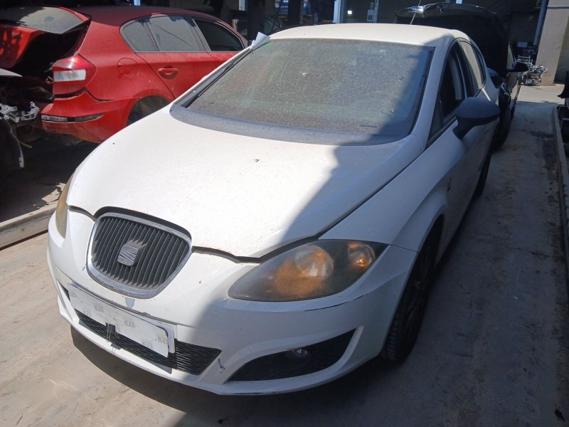 SEAT LEON (1P1)