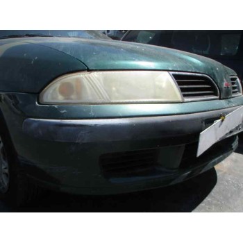 mitsubishi carisma berlina 5 (da0) del año 2000