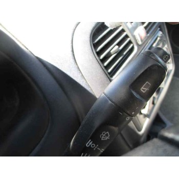 mitsubishi carisma berlina 5 (da0) del año 2000