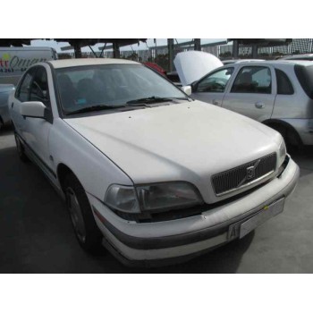 volvo s40 berlina del año 1999