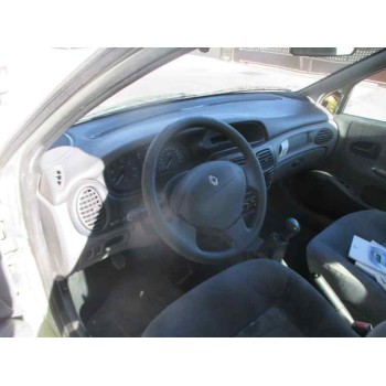 renault megane i fase 2 berlina (ba0) del año 2001