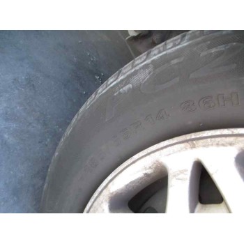 mitsubishi carisma berlina 5 (da0) del año 2000