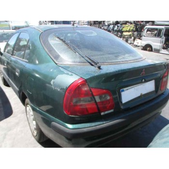 mitsubishi carisma berlina 5 (da0) del año 2000