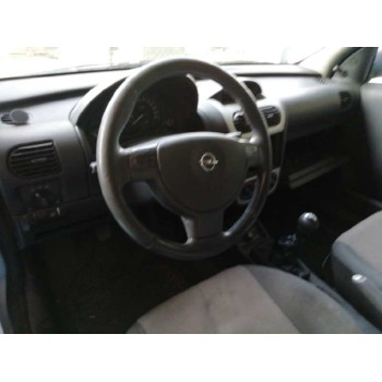opel corsa c del año 2004