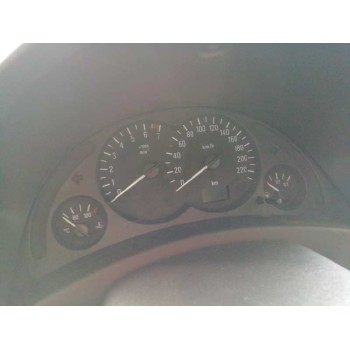 opel corsa c del año 2004