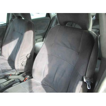 volvo s40 berlina del año 1999