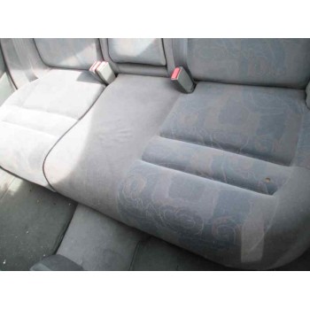 volvo s40 berlina del año 1999