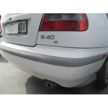 volvo s40 berlina del año 1999