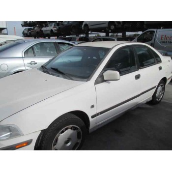 volvo s40 berlina del año 1999
