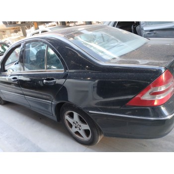 mercedes-benz clase c (w203) del año 2004