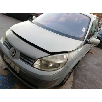 renault scenic ii del año 2004