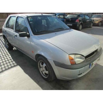 ford fiesta berlina (dx) del año 2001