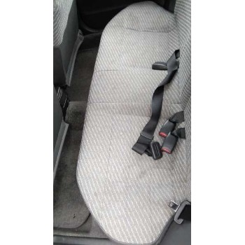 nissan sunny berlina (n14) del año 1994