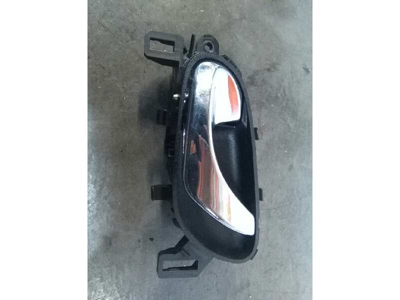 Recambio de maneta interior trasera izquierda para nissan qashqai (j11) acenta referencia OEM IAM   