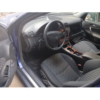 mercedes-benz clase c (w203) del año 2004