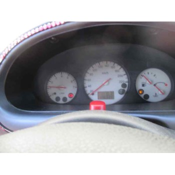 ford fiesta berlina (dx) del año 2001